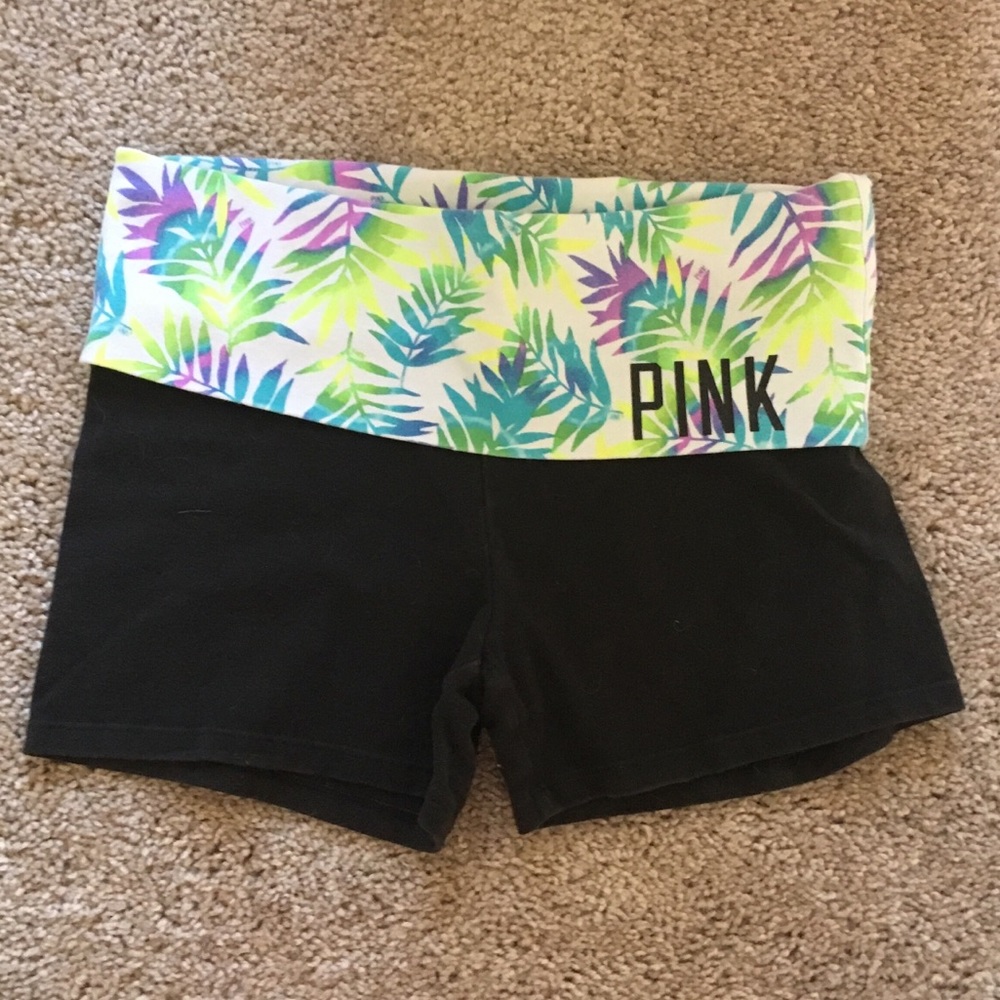 Xs PINK yoga shorts